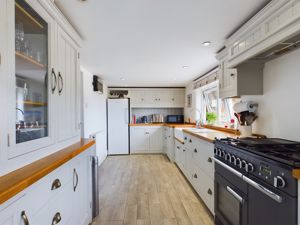 Kitchen- click for photo gallery